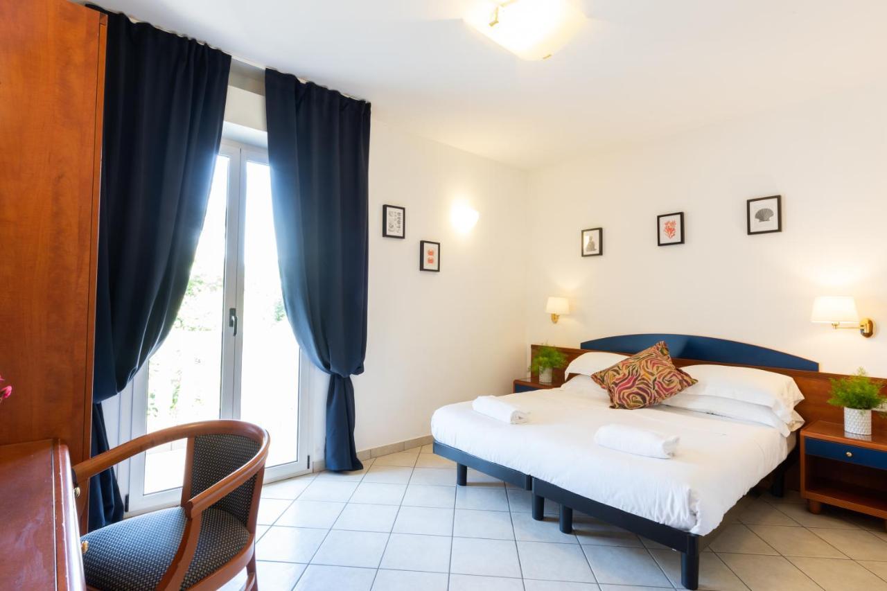 רימיני Residence Mimosa מראה חיצוני תמונה