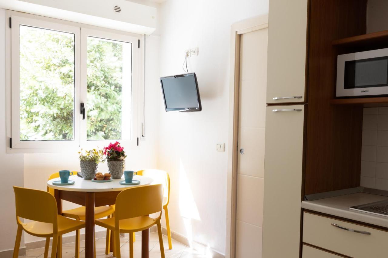 רימיני Residence Mimosa מראה חיצוני תמונה