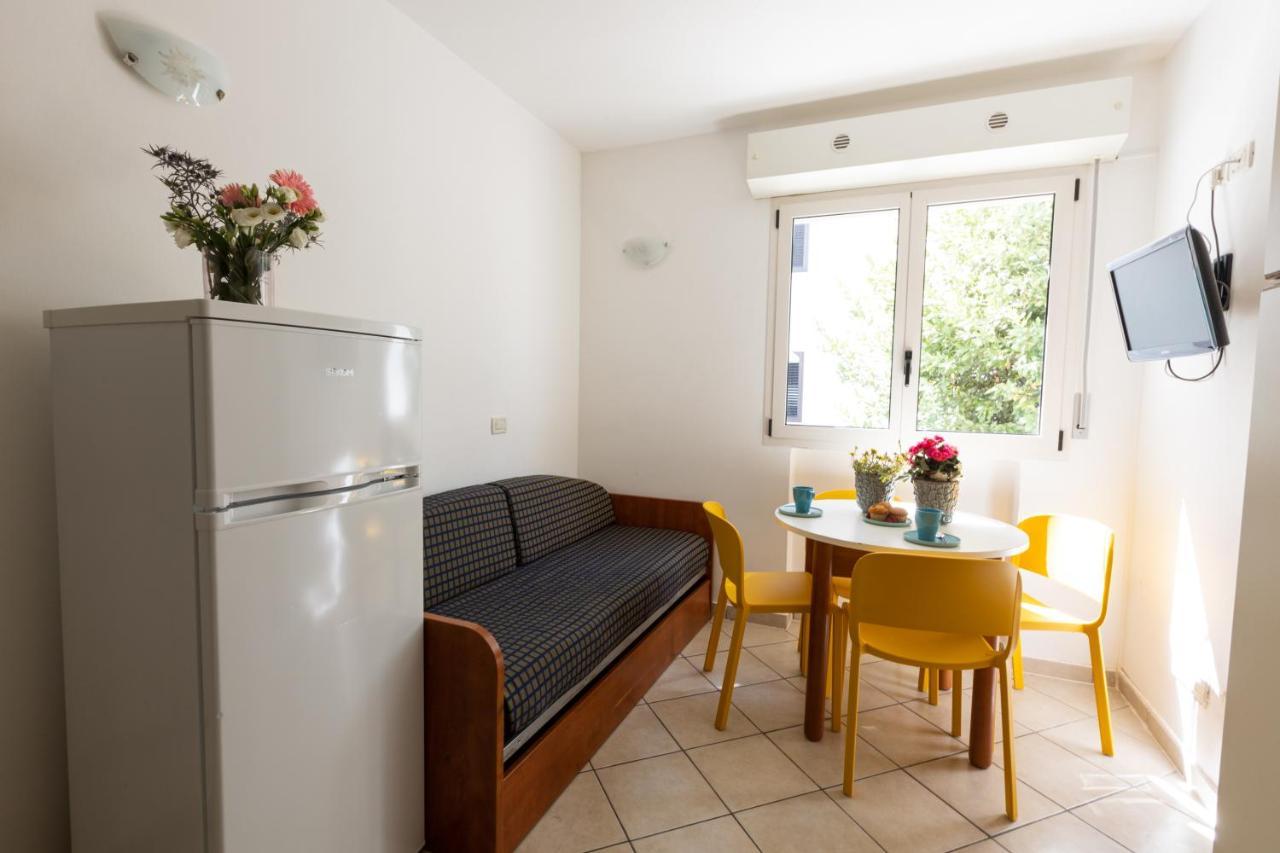 רימיני Residence Mimosa מראה חיצוני תמונה