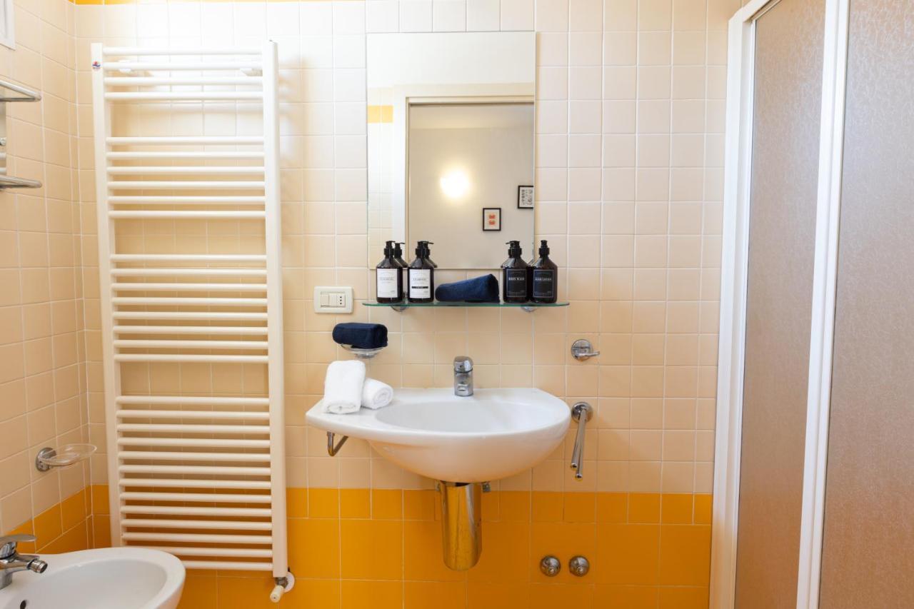 רימיני Residence Mimosa מראה חיצוני תמונה